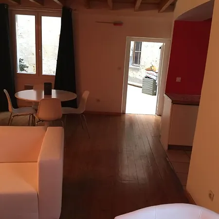 Saint Ravy Apartment
